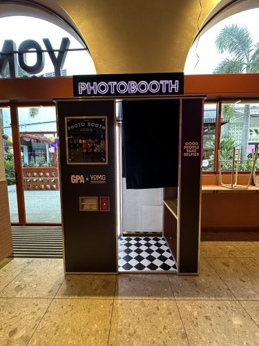 Enclosed Booth Wrap
